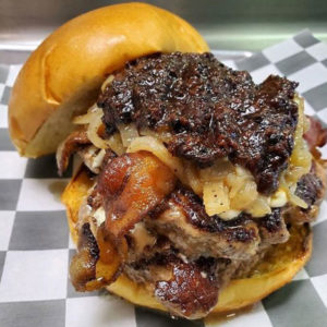 chicagos-best-burgers-delicious-black-and-blue-burger