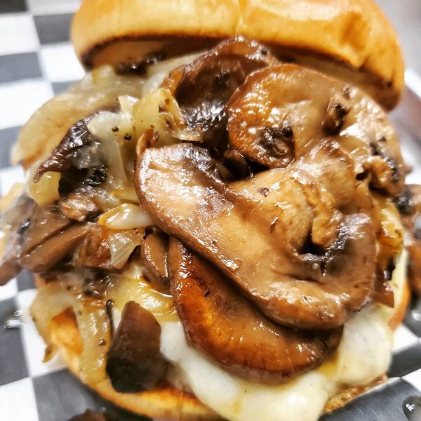 chicagos-best-burgers-mushroom-and-swiss-burger